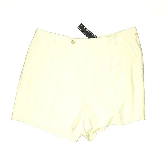 NWT Banana Republic Ivory Rayon Blend Fully-Lined Pleated-Front Shorts Size 18 - Picture 1 of 4
